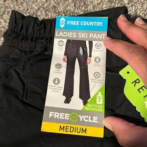 Free Country Ladies Ski Pant…Black Medium